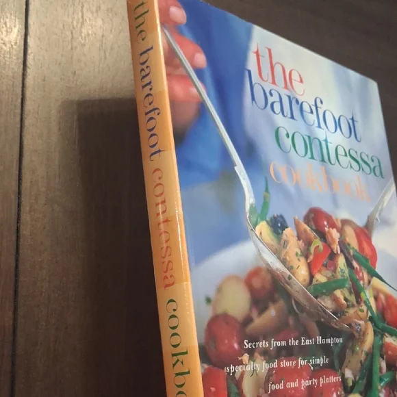 🌟SIGNED BY INA 🌟The Barefoot Contessa Cookbook by Ina Garten - Picture 6 of 7